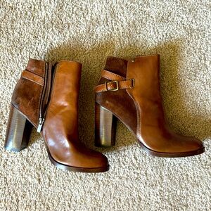 Frye heeled ankle boots - size 8